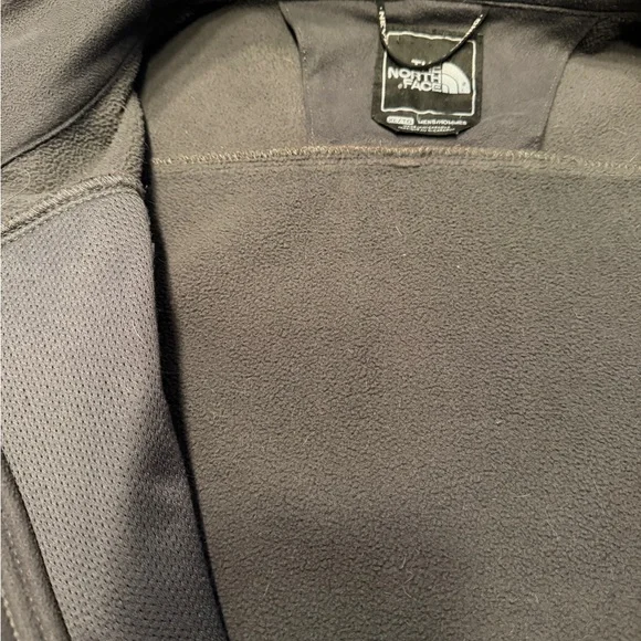 The North Face Men's Red and Gray Performance Jacket - Picture 5 of 12